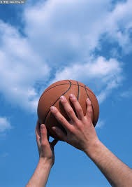 一场3-0！樊振东打败奥恰洛夫，德国杯决赛：萨尔布吕肯1-0领先